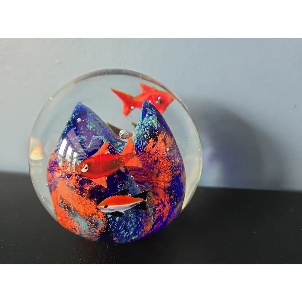 Crystal Collection Fish Paperweight‎ Handcrafted Round Shape Decorative